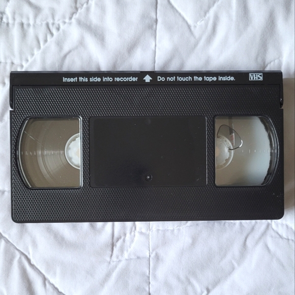 2/$15 ๐ผ Green Card VHS - Picture 6 of 8
